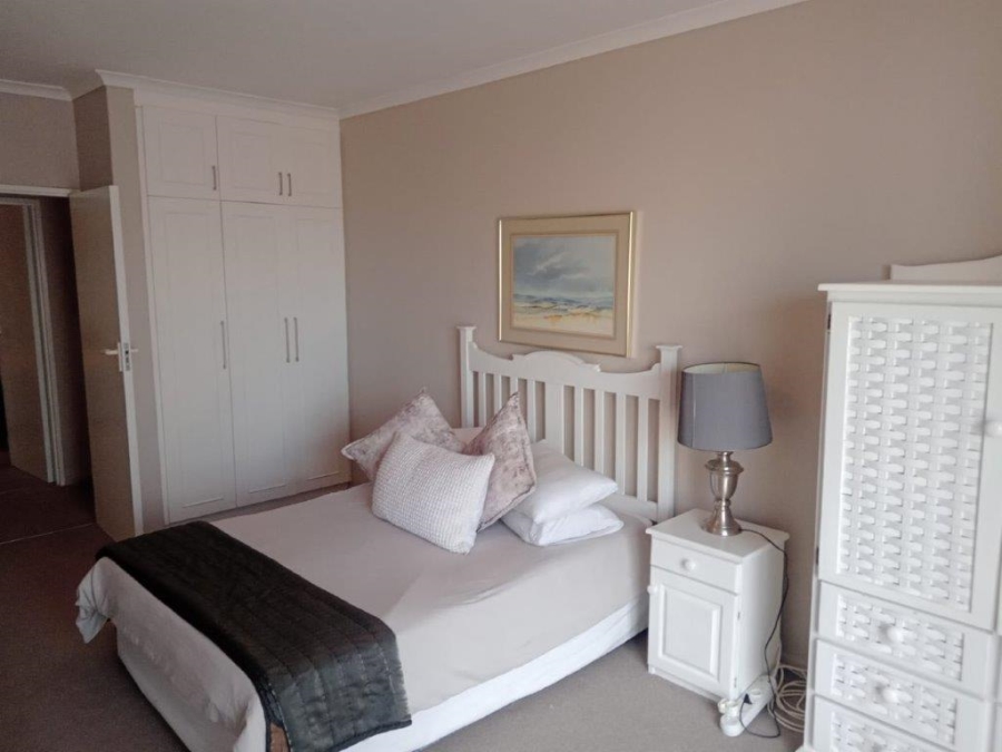 5 Bedroom Property for Sale in Wavecrest Eastern Cape